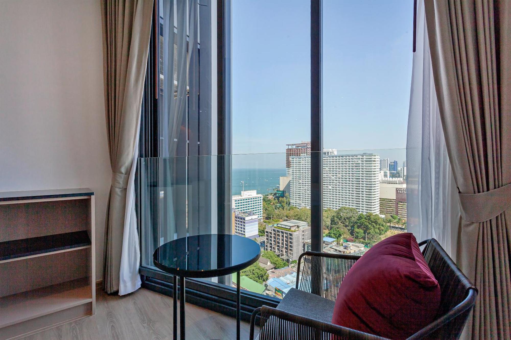 Edge Sea View High Floor 23,26
